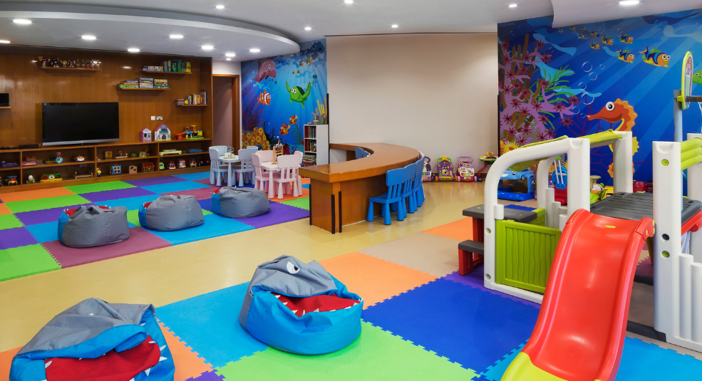 Kids club indoor ply area