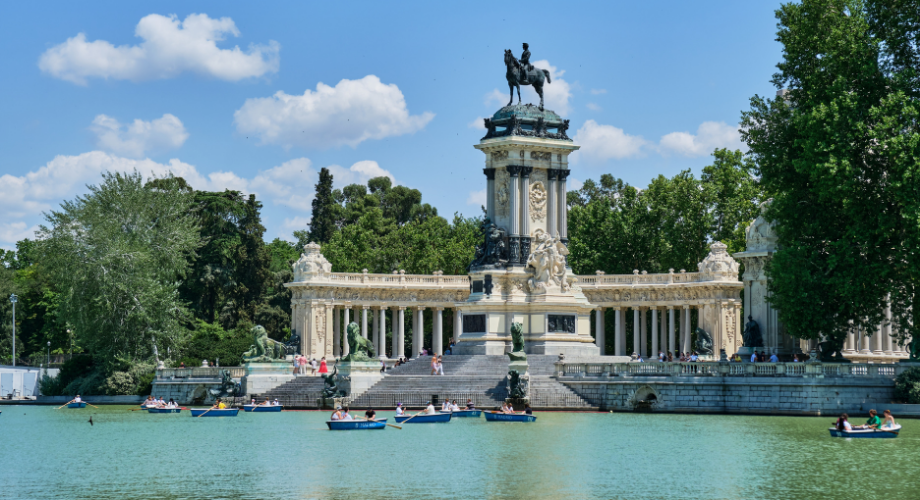 Fountains at the Retiro Park Madrid
